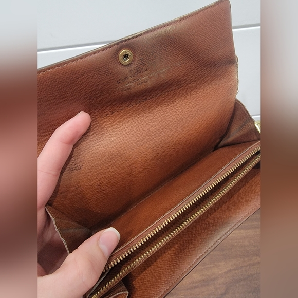 Louis Vuitton Monogram Sarah Wallet Authentic Brown - Picture 5 of 11